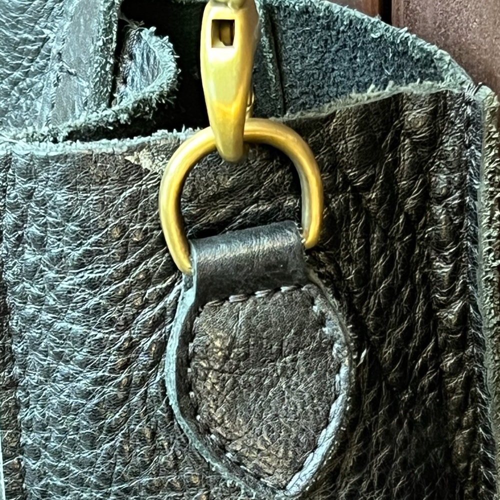 Portland Leather Goods, Lola, Tote Bag, Black Pebbled Leather w/magnetic closure - Picture 7 of 15